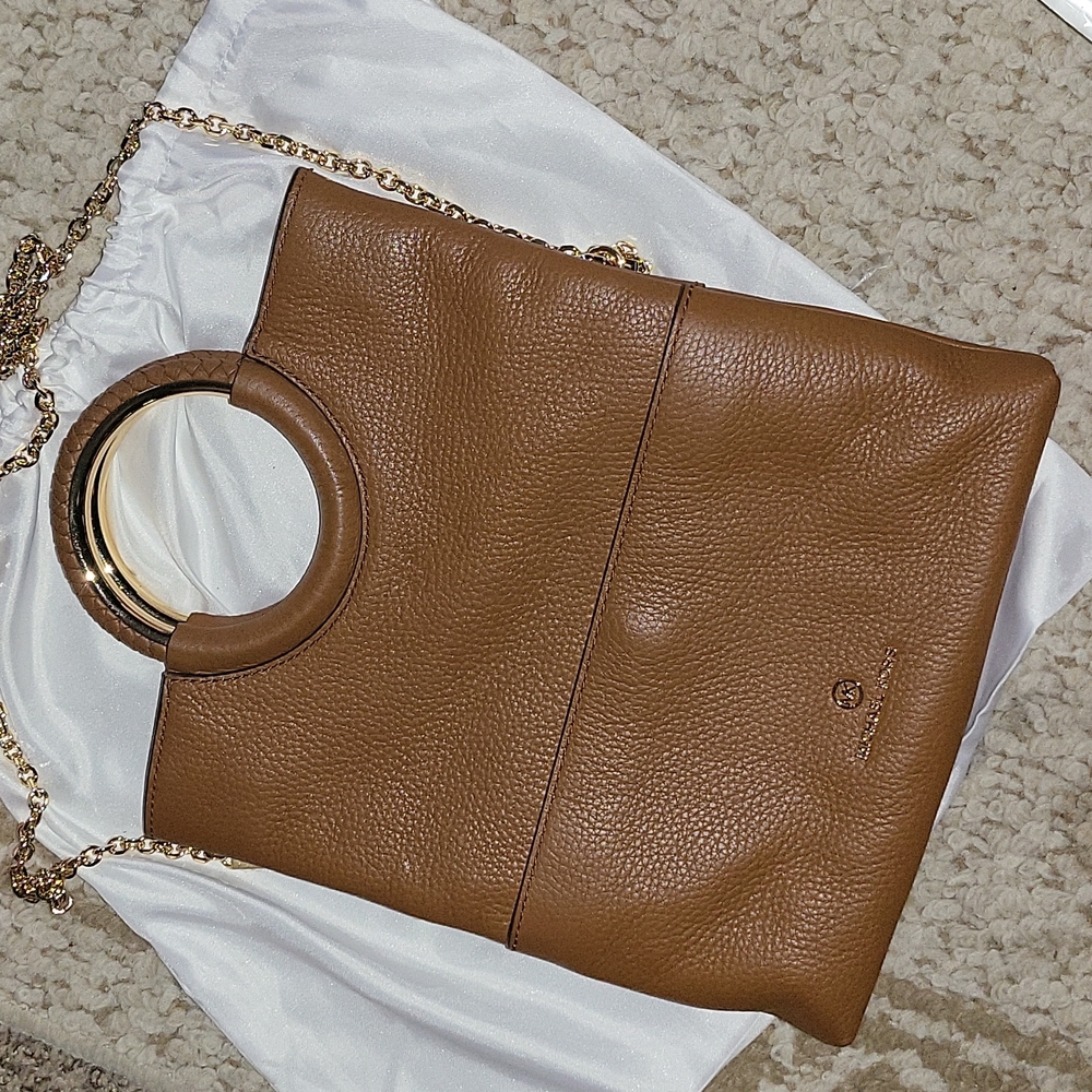 Is brand new Michael Kors purse